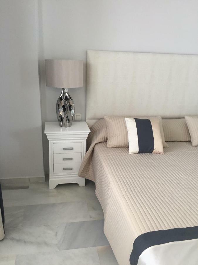 Beautiful 2 Bedroom Apartment @ Puerto Banus! Marbella Bagian luar foto