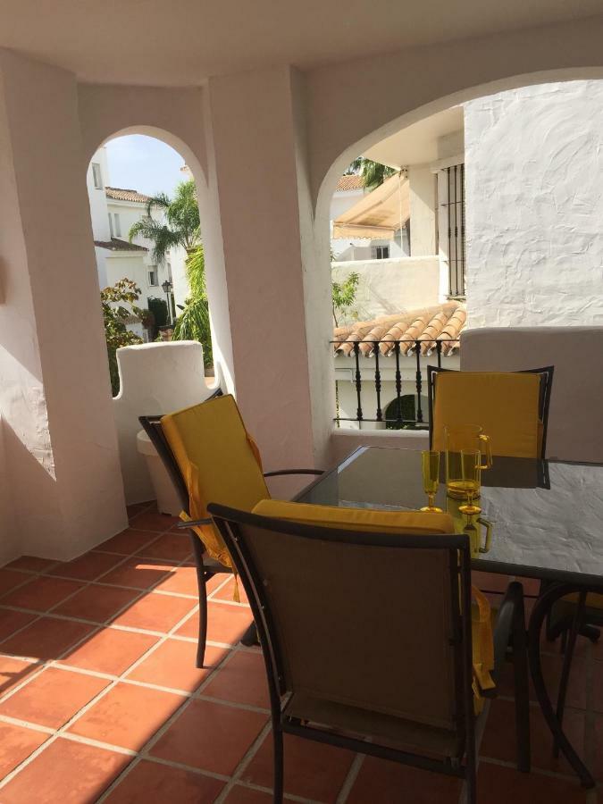 Beautiful 2 Bedroom Apartment @ Puerto Banus! Marbella Bagian luar foto